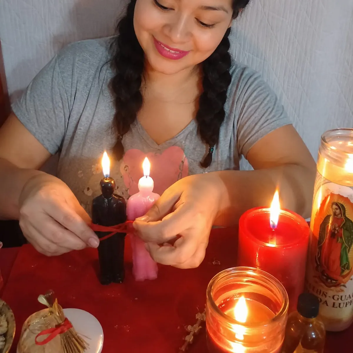 Lectura de Tarot, Mano, Café, Velas, Sueños y Rituales — En línea